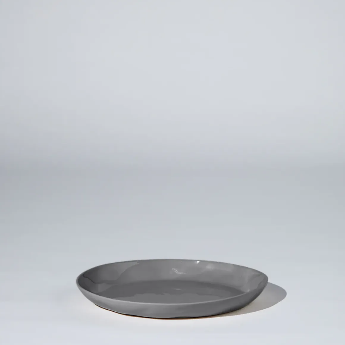 Cloud Round Plate Dove Grey (M)