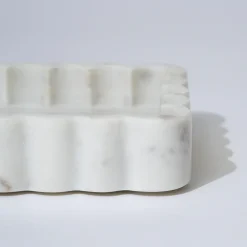 Marble Rectangle Ribbed Catchall White Marle