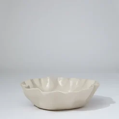 Ruffle Bowl Chalk White (L)
