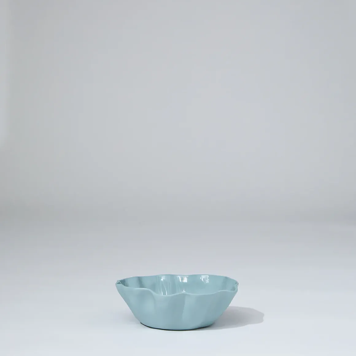 Ruffle Bowl Light Blue (S)