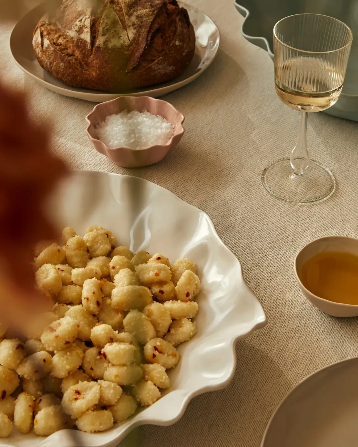 Ruffle Bowl Snow White (M)