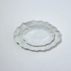 Ruffle Rectangle Platter Snow White (XL)