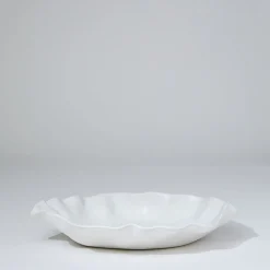 Ruffle Round Platter Snow White (XL)